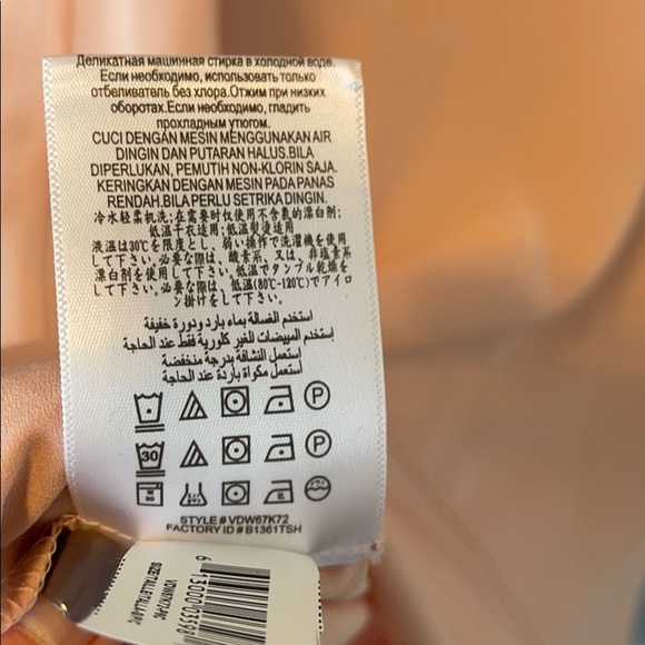 ✨BCBGeneration LADIES DRESS - Picture 7 of 8